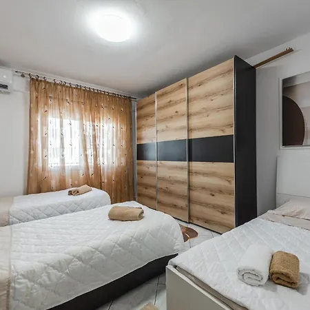 Beachfront * Durrës
