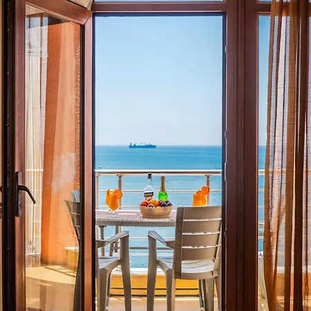 Beachfront Apartamento Durrës