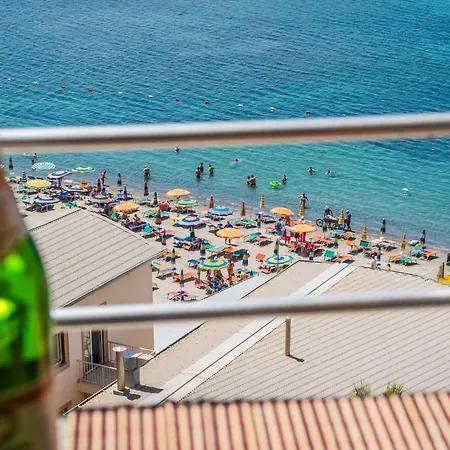 Beachfront * דורס