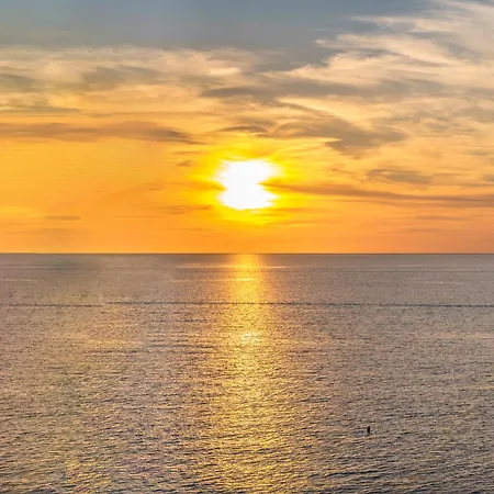 Beachfront Apartamento Durrës