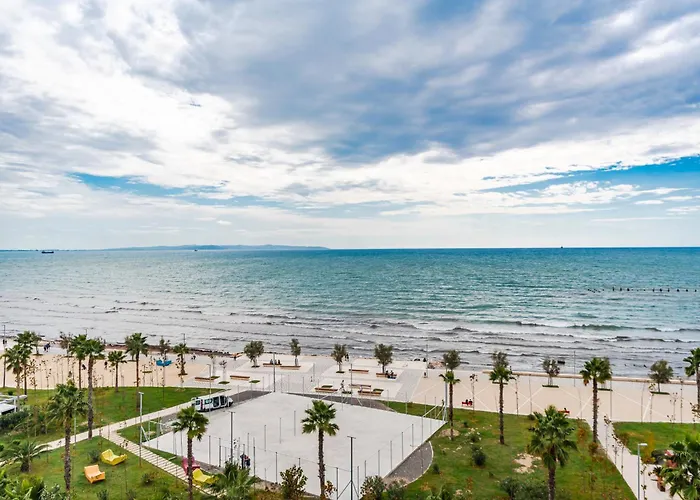 Beachfront Apartment *