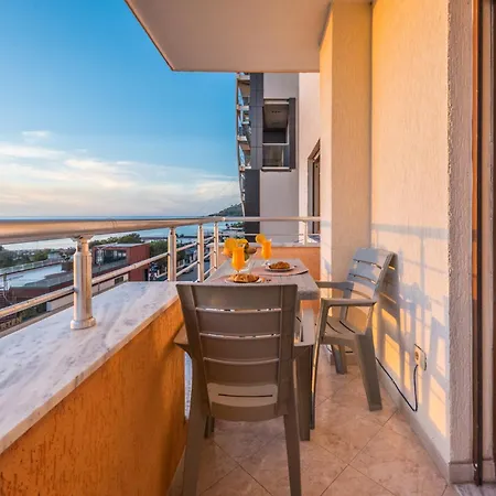 Beachfront Apartament
