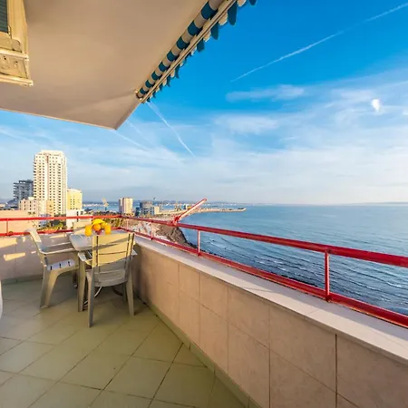 Beachfront Apartman Durrës